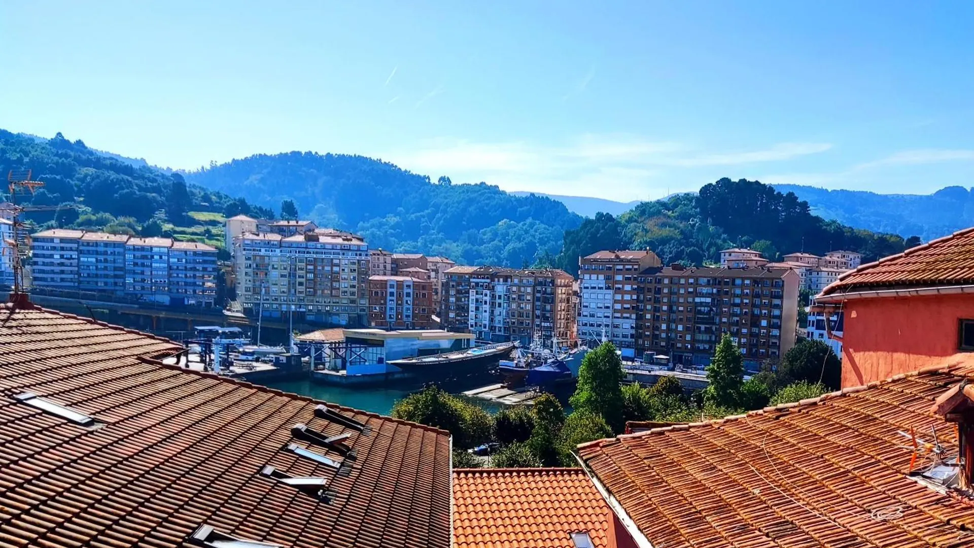 Apartamento Con Encanto En El Puerto De Bermeo location